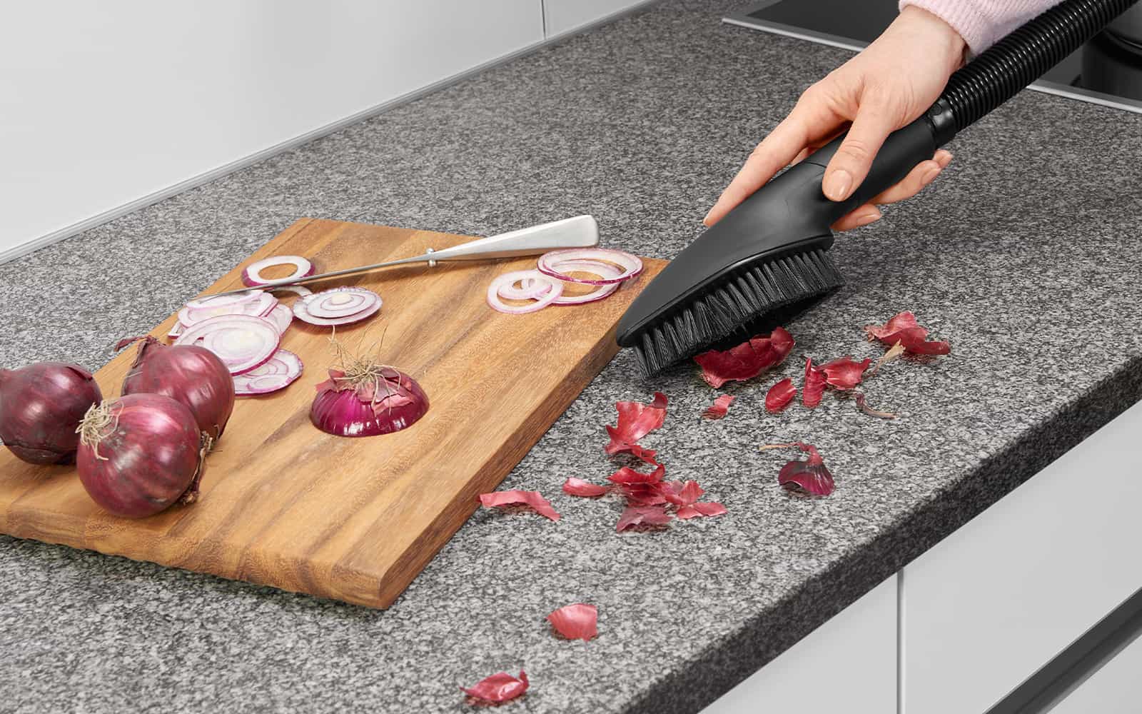 Accessory kit for built-in vacuum cleaner